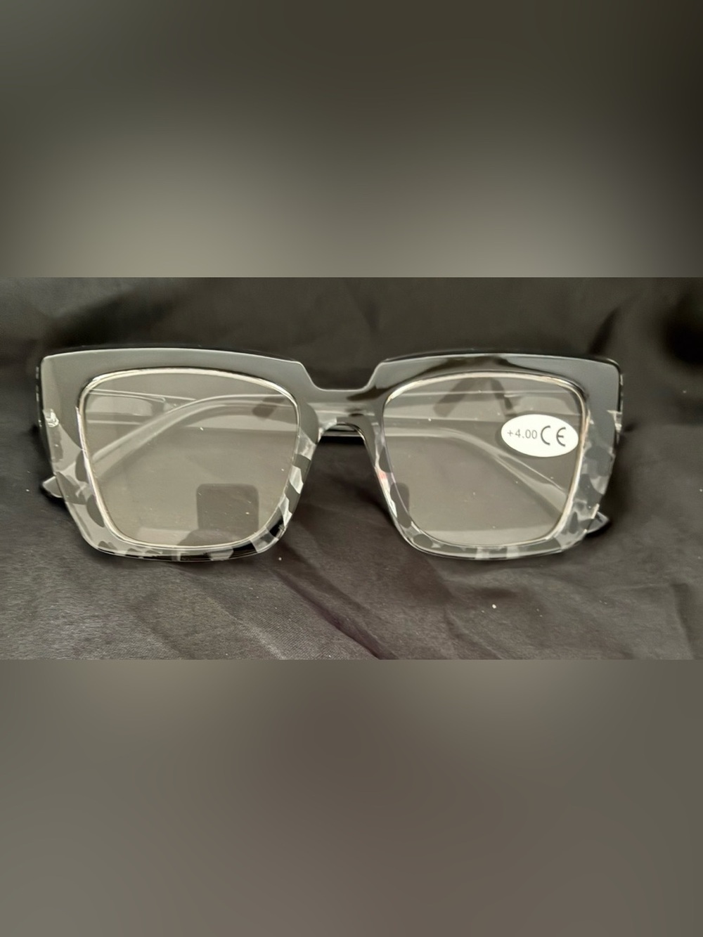 Square Reading Glasses in Black Tortoiseshell - Women Accessories